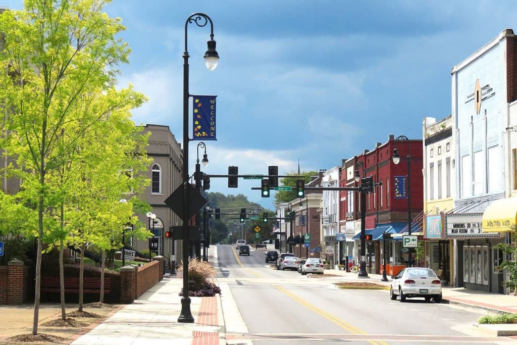 complete streets feature – erwin tennessee main street