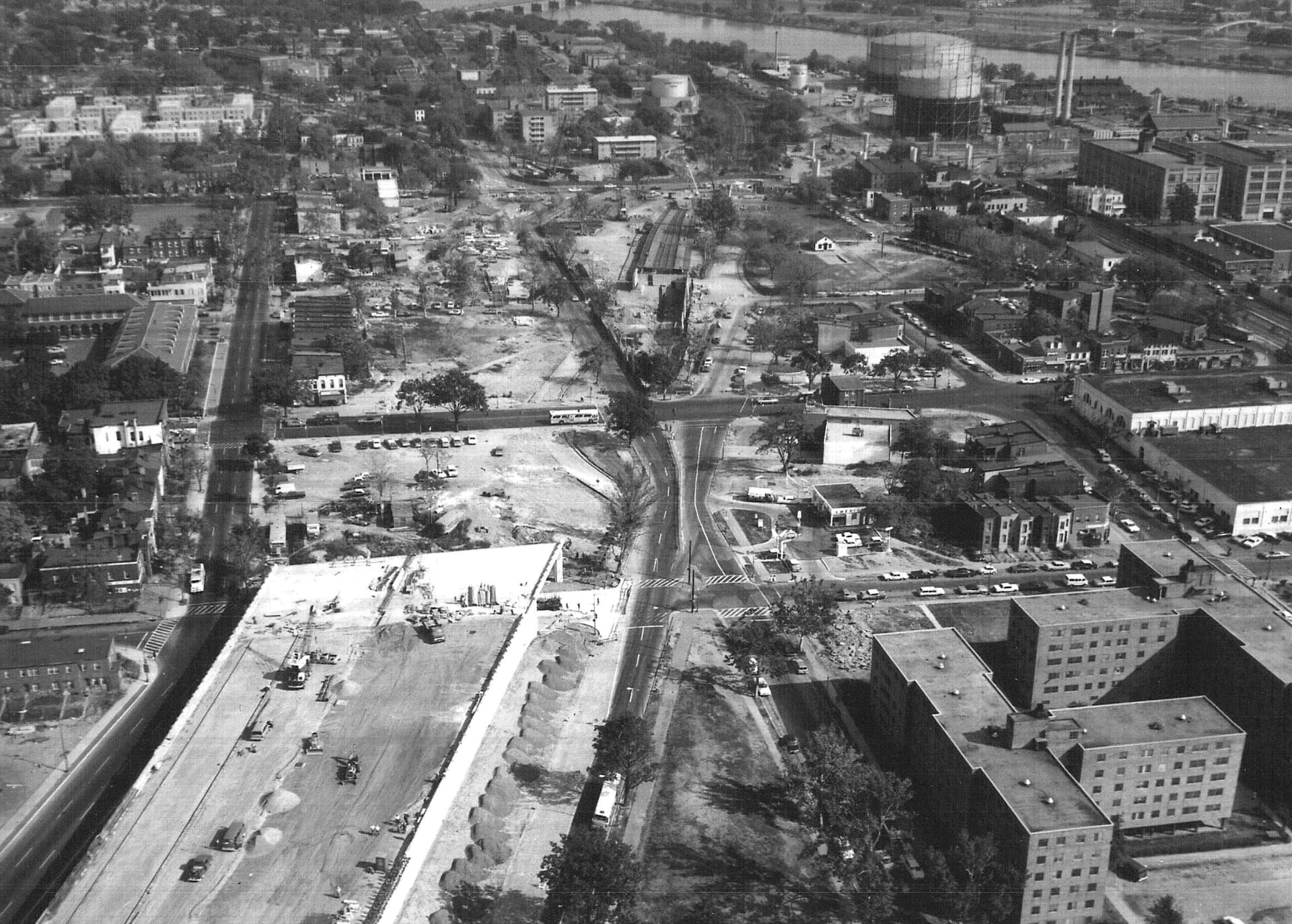 Southeast_Southwest Freeway 1968 - DDOT