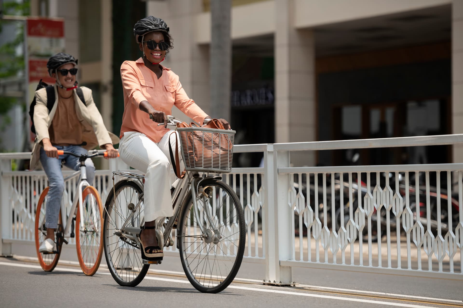 full-shot-smiley-people-bicycles