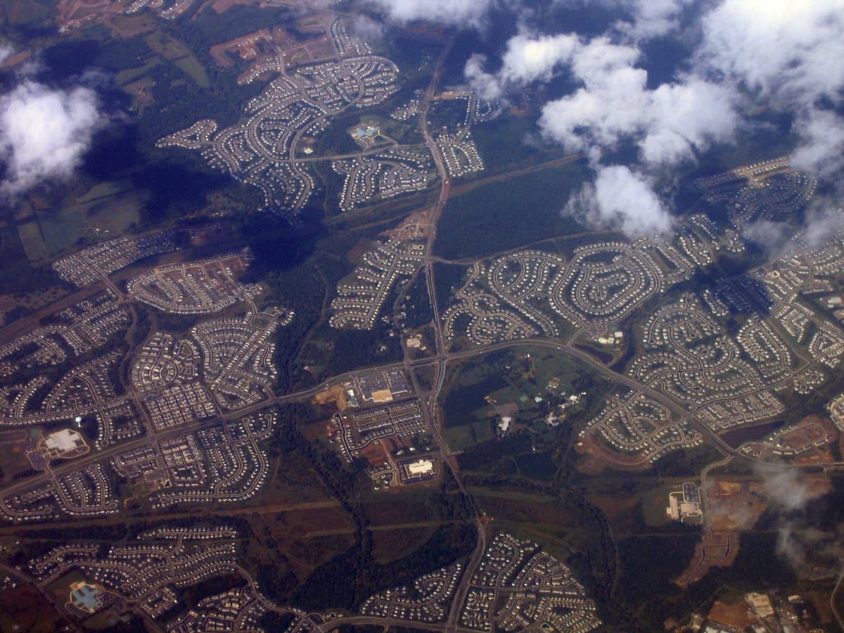 Paving over paradise: How sprawl destroys our farms and forests and how smart growth can help